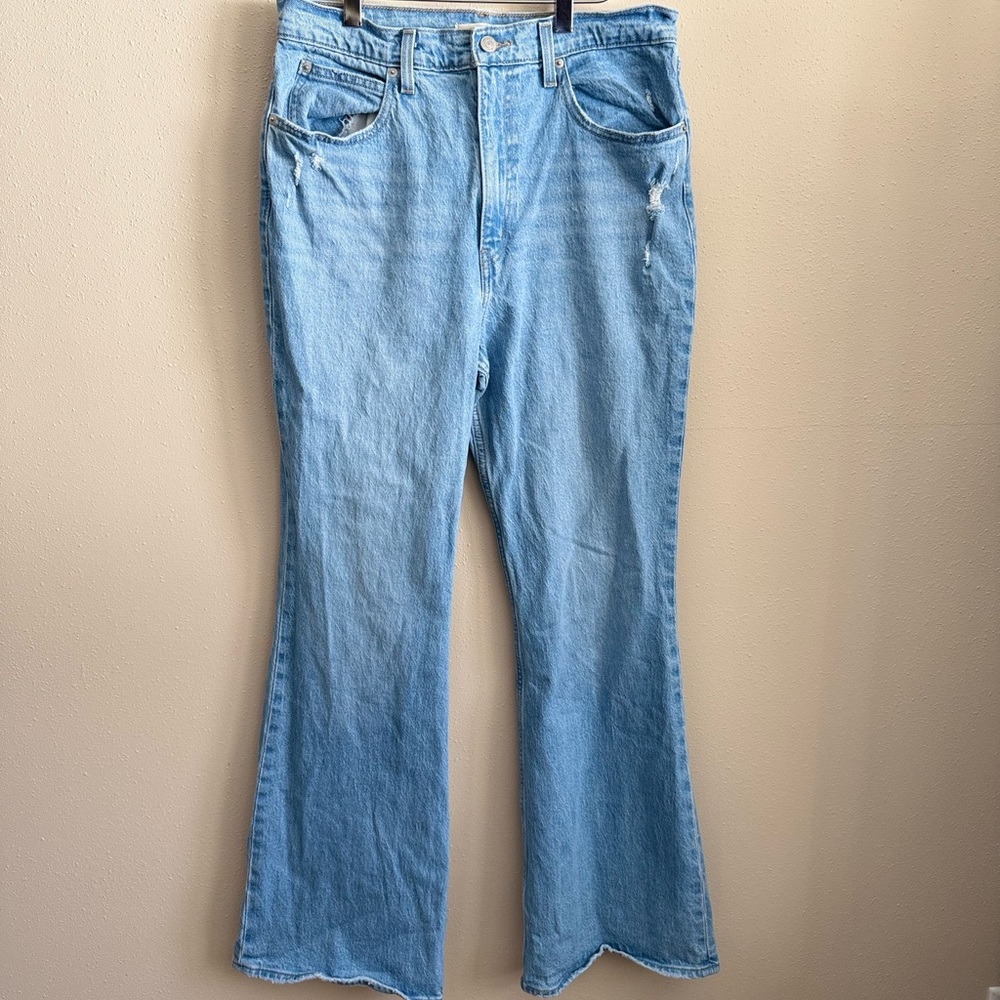 Levi’s 70s High Flare Jeans Women’s 31 Light Wash Raw Hem Denim - Picture 2 of 7